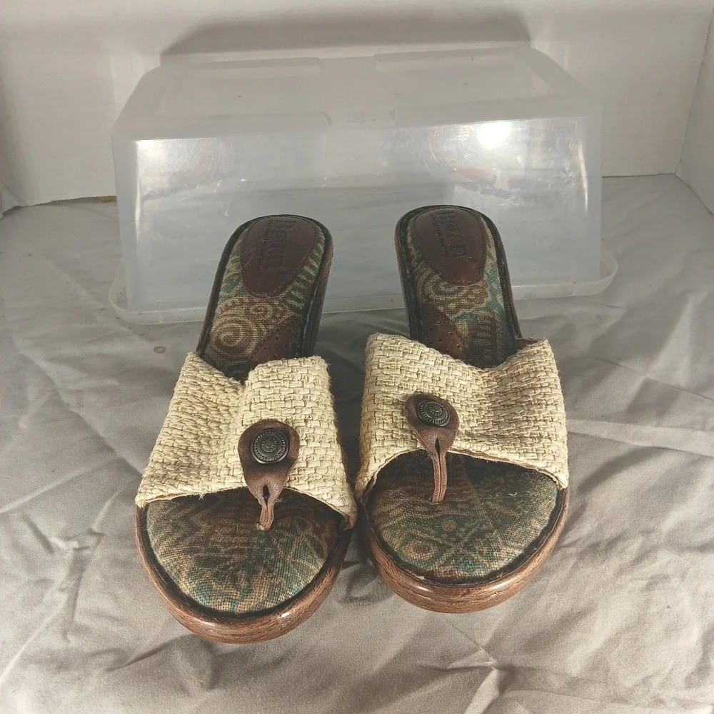 Born Wedge Sandals 7 Tan Brown Woven Raffia Tapestry‎ Boho Thong W62238